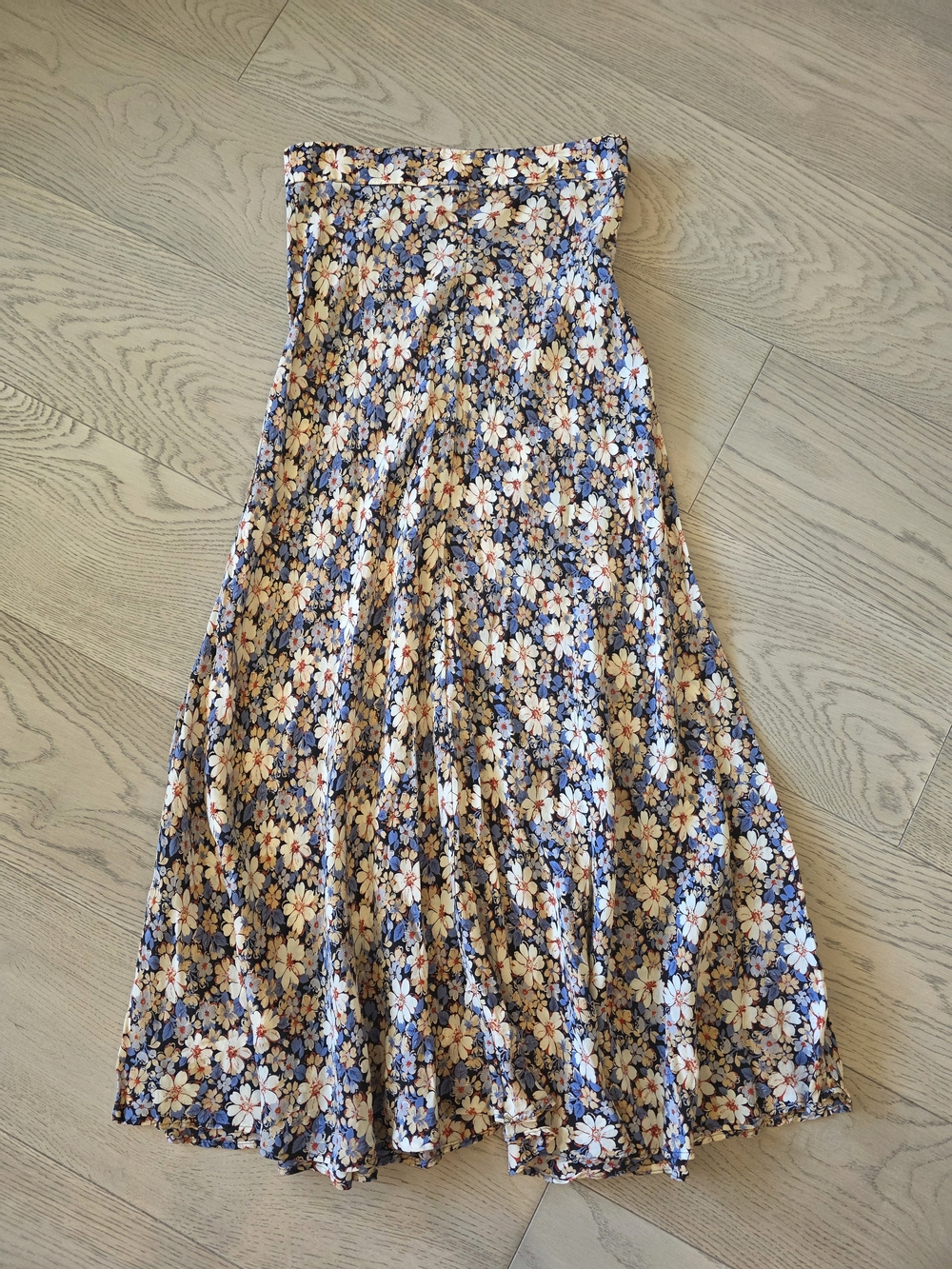 Zara Floral Midi Skirt in Blue, White, Tan